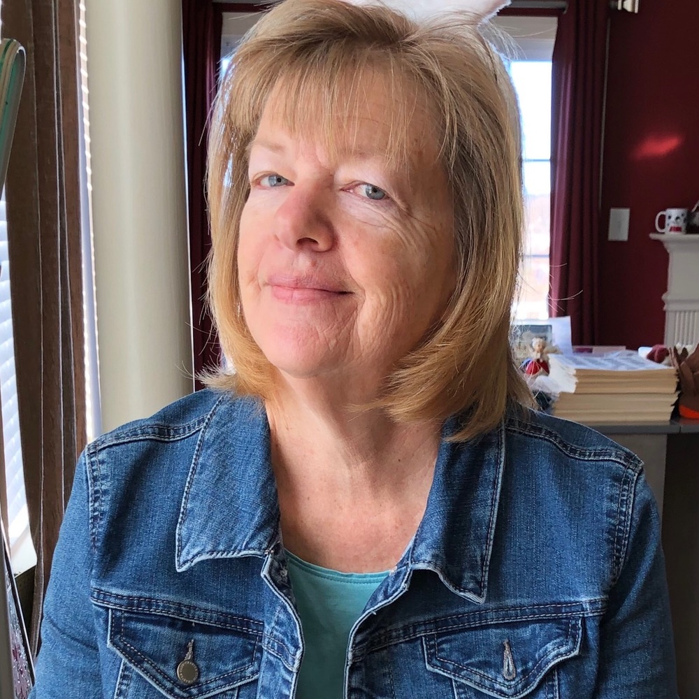 Meet your Posher, Laura